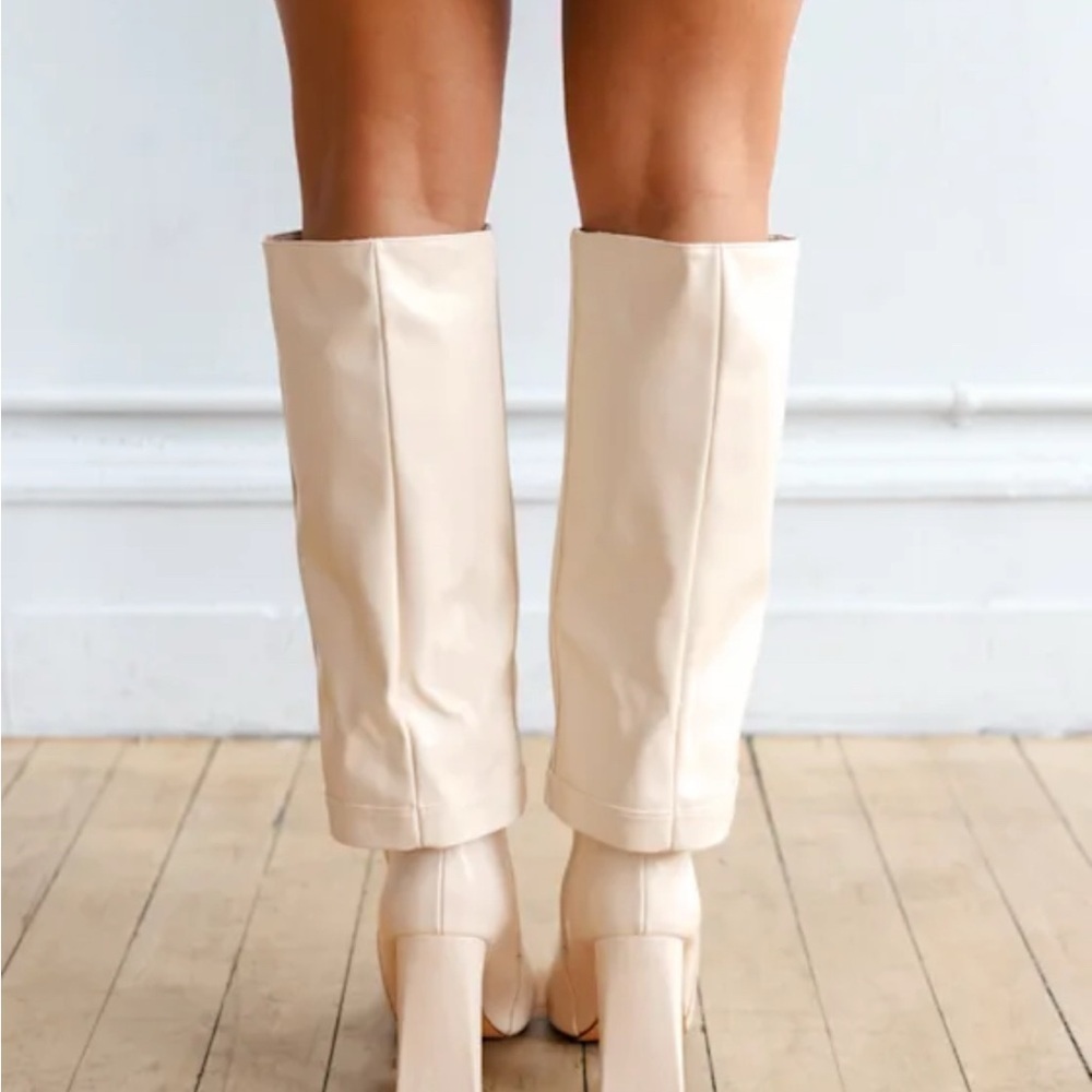 Lulu's Boots Lorlia Cream Almond Square Toe Fold Over Knee High Boots Size 8 NIB - Picture 2 of 3